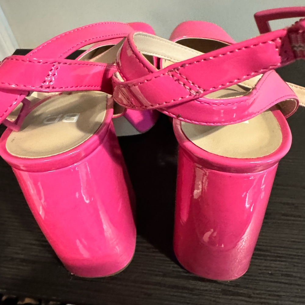 Barbie Hot pink platform shoes
